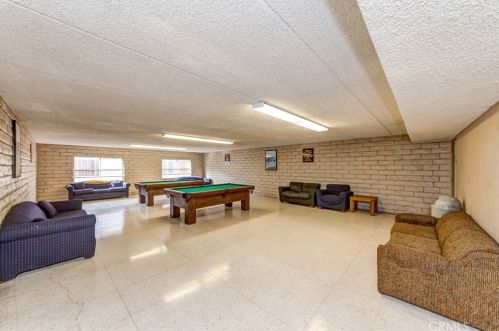 2501 Redondo Beach Blvd, Gardena CA  90249-4873 exterior