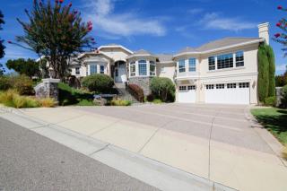 2165 Periwinkle Dr, Gilroy, CA 95020-7929