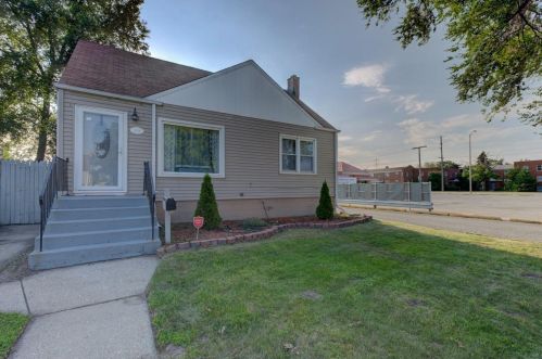 6518 Marshall Ave, Hammond, IN 46323-1523