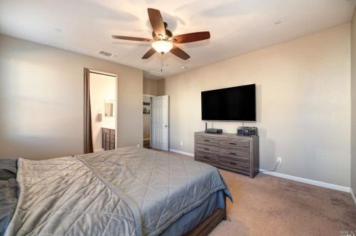 1840 Gold St, Liberty Farms CA  95620-4874 exterior