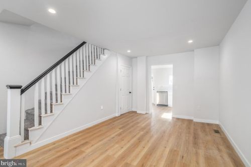 438 Dudley St, Philadelphia PA  19148-2517 exterior