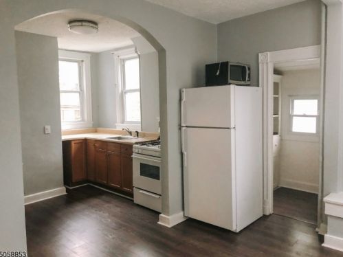 65 Early St, Morristown NJ  07960-3812 exterior