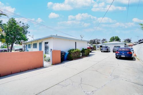 5251 Fostoria St, Bell CA 90201-6231 exterior