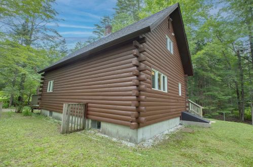 42 Sugar Run, Ellsworth NH  03285-6852 exterior