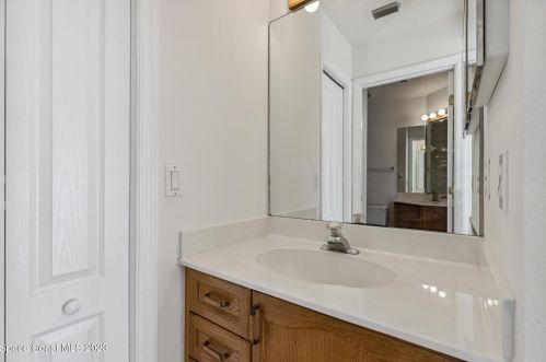 222 Summers Creek Dr, Merritt Island FL  32952-2684 exterior