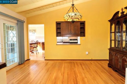 18351 Via Jose, San Lorenzo CA  94580-3063 exterior