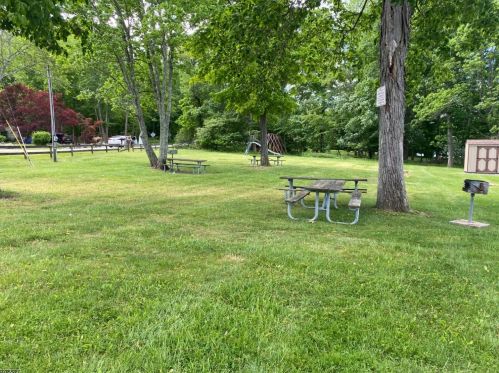 48 Glenbrook Dr, Fredon NJ  07860-6584 exterior