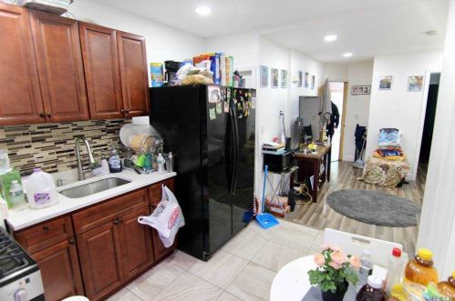 131-44 135th Pl, Jamaica, NY 11420-3039