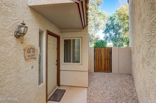 1229 Alma School Rd, Mesa, AZ 85210-2067
