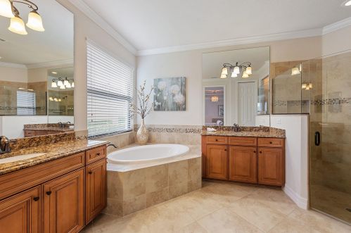 2878 Aviamar Cir, Naples FL  34114 exterior