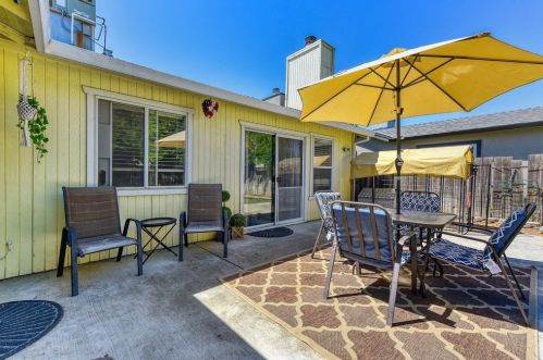 374 Bright Day Dr, Woodland CA  95695-6666 exterior