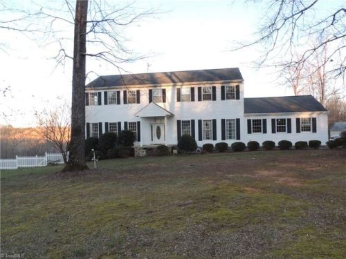 4692 Lorene Ave, Kimesville, NC 27298-8050