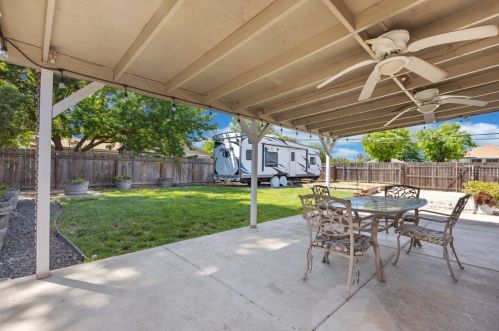 6747 Sun Brae Ct, Rio Linda CA  95673-3276 exterior