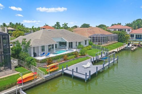 470 Maunder Ct, Marco Island, FL 34145-1941