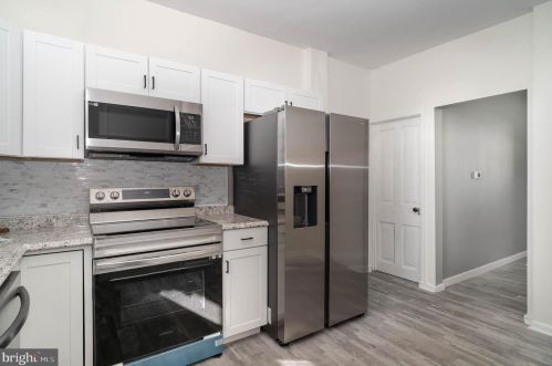 413 Muench St, Harrisburg PA  17102-1533 exterior