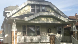 4125 Larkin St, Milwaukee, WI 53211-1937