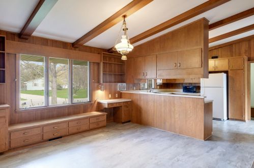 7200 Trillium Ln, Minneapolis, MN 55435-4020