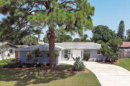 2579 60th Ave, Saint Petersburg FL  33712-5219 exterior