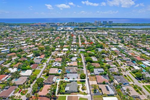 263 24th Ct, Boca Raton, FL 33431-7639