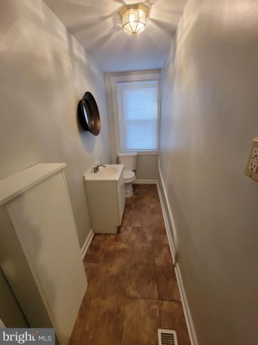 5 Orange Ave, Prospectville PA 19002-4740 exterior