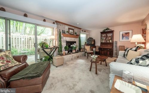 302 Belpaire Ct, Newtown Square, PA 19073-2129