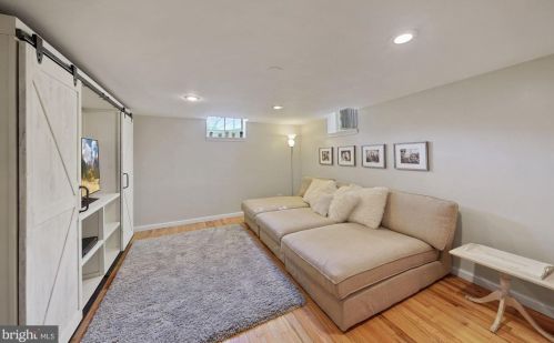 5900 31 Pl, Washington DC 20015-1676 exterior