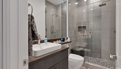 3825 Prado Del Trigo, Calabasas CA  91302-3638 exterior