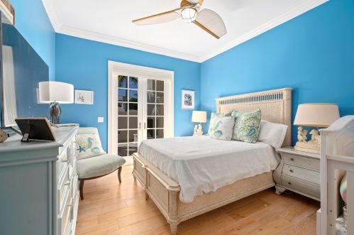 1215 Crestwood Dr, Delray Beach FL  33483-7211 exterior