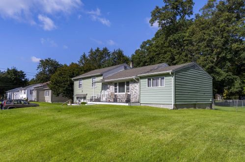 2 Merrimac Rd, Poughkeepsie NY  12603-5661 exterior