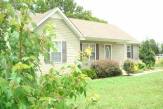 102 Matthews Dr, Lewisburg, TN 37091-2196