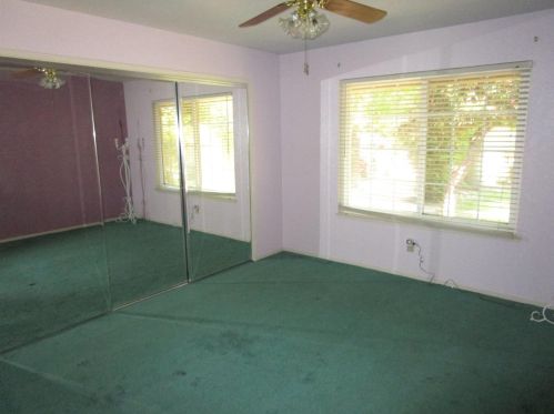 1931 San Gabriel Ave, Clovis CA  93611-4124 exterior