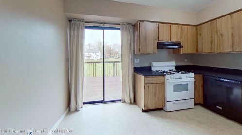 13 Maynard Dr, Erial NJ  08081-2305 exterior