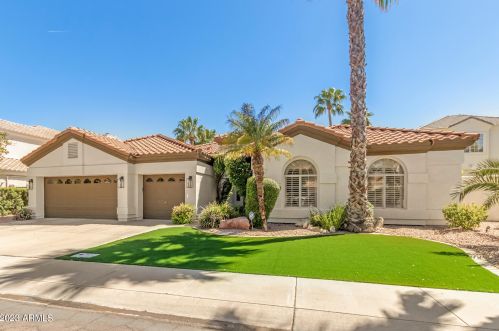 1833 Willow Tree Ct, Gilbert AZ  85234-4933 exterior