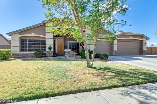 4378 Ryan Ct, Gilbert, AZ 85297-9479
