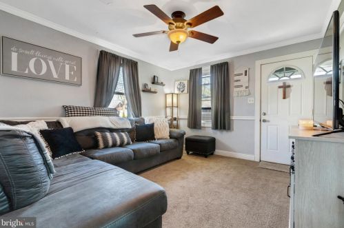 1602 Mccay Ave, Boothwyn, PA 19061-3446