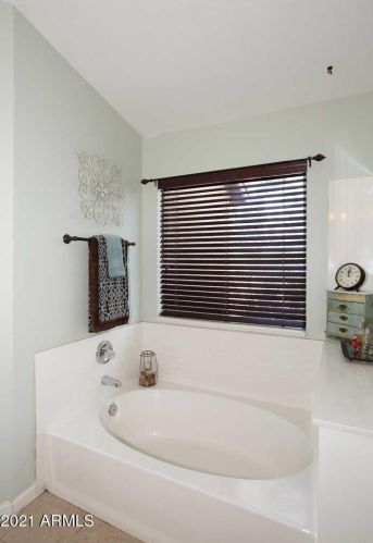 4274 Maya Way, Cave Creek AZ  85331-2615 exterior