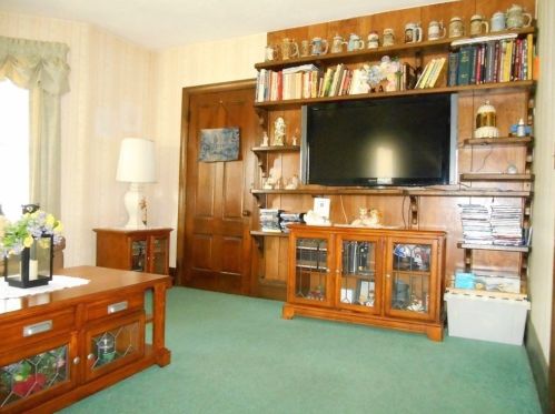 195 Millbury St, Worcester MA 01610-2801 exterior