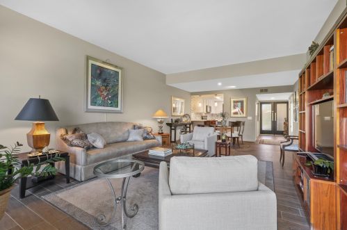 24 Palma Dr, Rancho Mirage CA  92270-3878 exterior