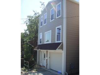 2320 Leticoe St, Pittsburgh, PA 15203-2417