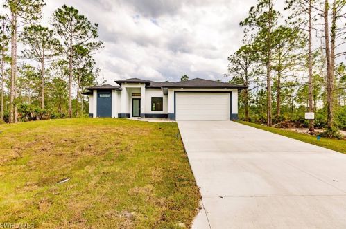 2617 33rd St, Lehigh Acres, FL 33971-0714
