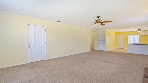 2733 Stanislaus St, Riverbank CA  95367-2238 exterior