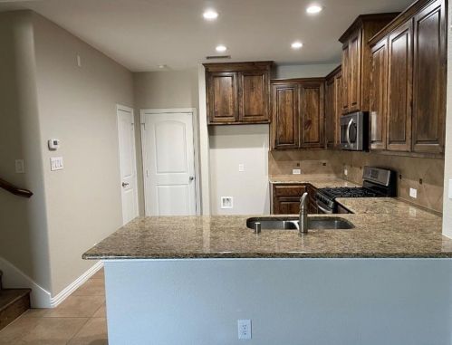 206 Alexandra Ave, Richardson TX  75081-4997 exterior