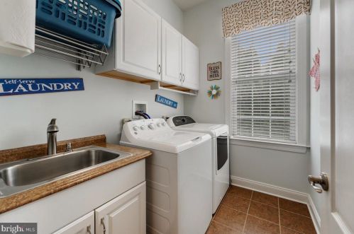 830 Woods End Ct, Collegeville PA  19426-2912 exterior