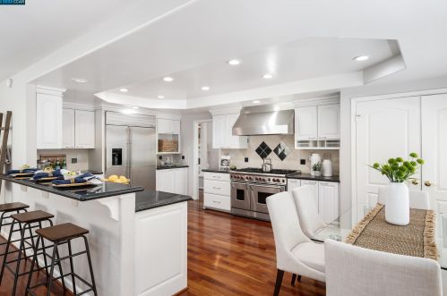 301 Sun Stream Ct, Danville, CA 94506-1238