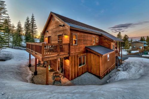 15092 Ski Slope Way, Truckee CA  96161-7013 exterior