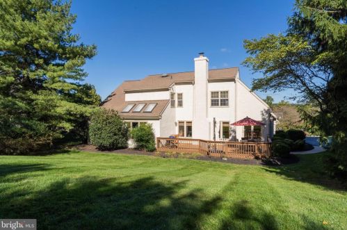 1884 Glenwold Dr, Paoli, PA 19301-1056