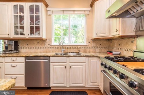 1599 Dreshertown Rd, Dresher PA  19025-1421 exterior