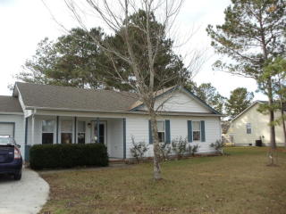323 Riggs Rd, Hubert, NC 28539-4037