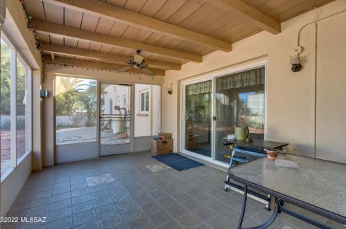 263 Abrego Dr, Green Valley AZ  85614-1504 exterior