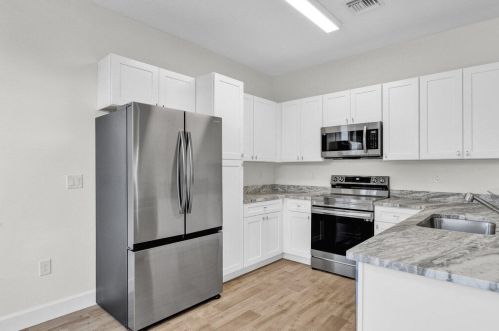 7725 98th Ave, Vero Beach FL  32967-2747 exterior